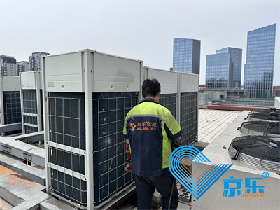 空調(diào)外機不清洗危害大 專業(yè)深度清潔省電25%延長壽命必備