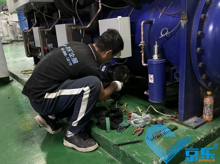 寫字樓辦公室中央空調(diào)漏水頻繁 二十年老管道如何徹底更換不踩坑