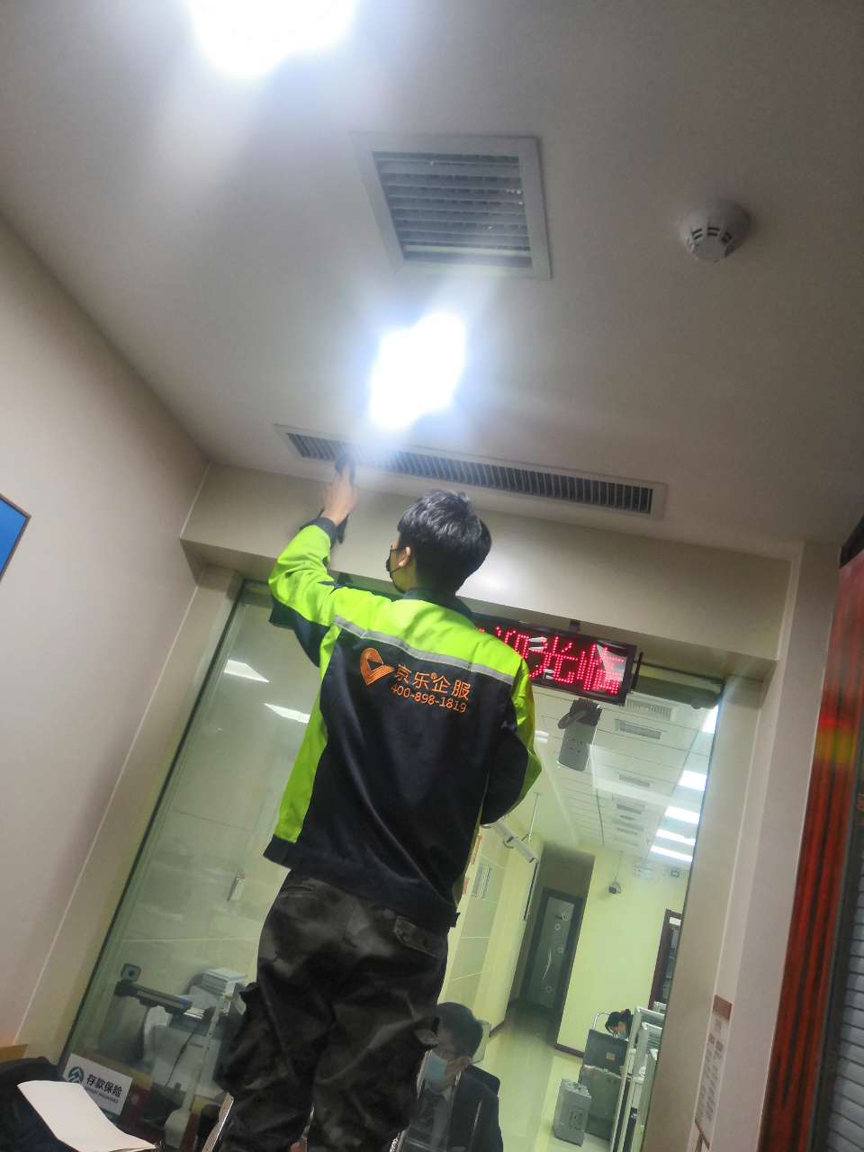 無錫盾安空調(diào)售后維修_無錫空調(diào)維修